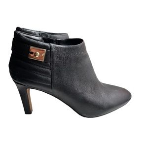 Vince Camuto Landria Bootie, black, size 8.5, barley worn.